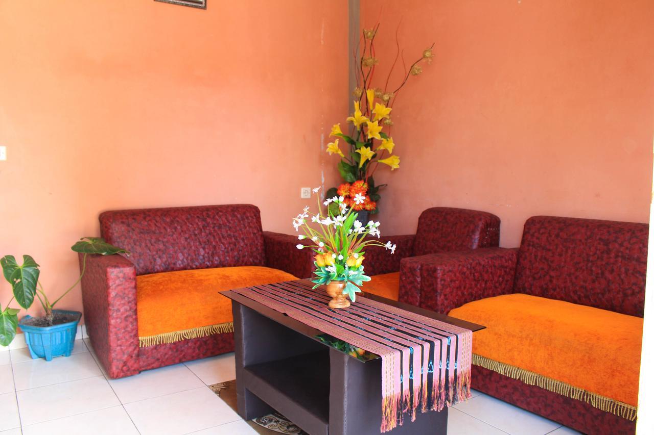 Hotel Edelweis 2 Bajawa Zimmer foto
