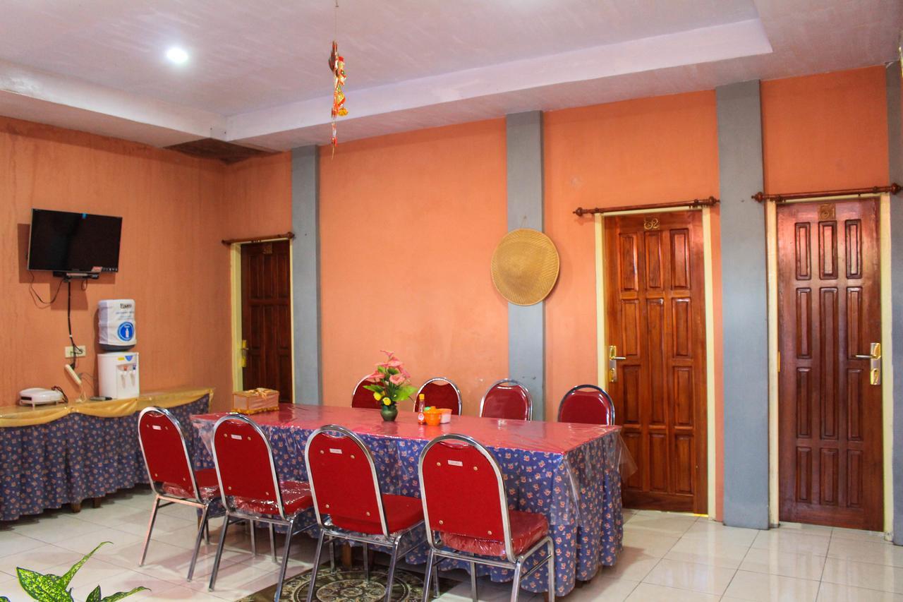 Hotel Edelweis 2 Bajawa Zimmer foto